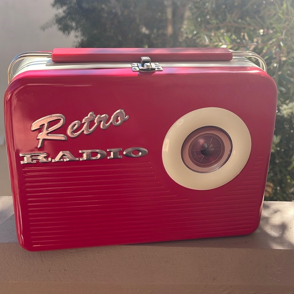 Vintage Retro Radio Tin Box